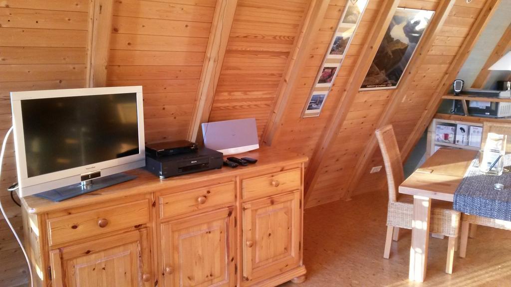 Nurdachhaus Ferienpark Schellbron Schellbronn Zimmer foto